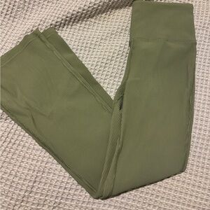 Athleta crop flare leggings